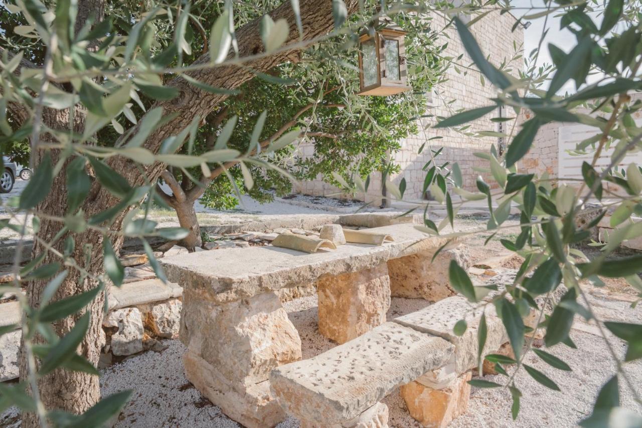 Trulli Harmonia Con Piscina - Alberobello Exterior photo